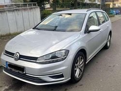 Silber Gebraucht 2017 VW Golf VII Comfortline Kombi | 12.900 € (Fairer Preis)
