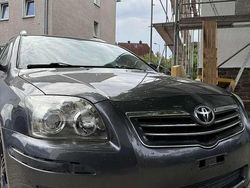 Gebraucht 2007 Toyota Avensis Executive Kombi | 1.600 € (Guter Preis)