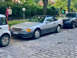 Silber Gebraucht 1990 Mercedes SL300 Cabrio | 22.900 €