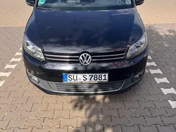 Schwarz Gebraucht 2014 VW Touran Cup Van / Kleinbus | 8.900 € (Guter Preis)
