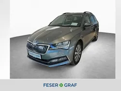 Graphitegrau Gebraucht 2022 Skoda Superb Ambition Kombi | 25.690 € (Etwas zu teuer)