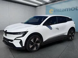 Weiß Gebraucht 2022 Renault Mégane Limousine | 20.799 € (Guter Preis)