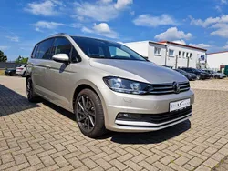 Silber Gebraucht 2024 VW Touran Comfortline Van / Kleinbus | 36.980 € (Etwas zu teuer)