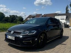 Schwarz Gebraucht 2019 VW Golf VII R Limousine | 19.750 € (Guter Preis)