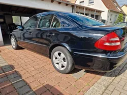 Schwarz Gebraucht 2002 Mercedes E320 Elegance Limousine | 3.200 € (Fairer Preis)