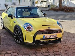 Grün Gebraucht 2022 Mini Cooper S Cabriolet Cabrio | 28.800 € (Fairer Preis)