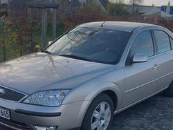 Gold Gebraucht 2005 Ford Mondeo Limousine | 3.100 € (Teuer)