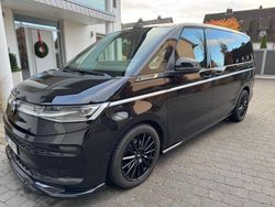 Schwarz Gebraucht 2022 VW T7 Style Van | 52.000 € (Fairer Preis)