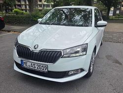 Weiß Gebraucht 2006 Skoda Fabia Kleinwagen | 9.099 €