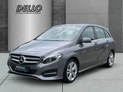 Grau Gebraucht 2018 Mercedes B180 Urban Van / Kleinbus | 19.649 € (Fairer Preis)