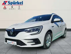 Weiss Gebraucht 2020 Renault Mégane GrandTour Zen Kombi | 15.980 € (Fairer Preis)