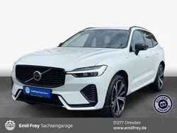 Crystal weißperleffekt Gebraucht 2024 Volvo XC60 Ultimate SUV | 52.850 € (Fairer Preis)