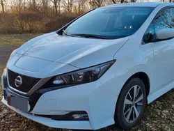 Weiß Gebraucht 2022 Nissan Leaf Acenta Kleinwagen | 15.700 € (Fairer Preis)