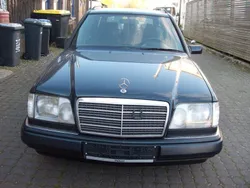 Blau Gebraucht 1995 Mercedes 200 Kombi | 3.350 €