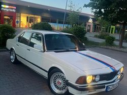 Weiß Gebraucht 1983 BMW 735 Sport Line Limousine | 22.950 €