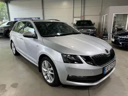 Silber Gebraucht 2018 Skoda Octavia Clever Kombi | 15.950 € (Fairer Preis)