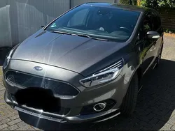 Grau Gebraucht 2019 Ford S-MAX ST-Line Van / Kleinbus | 25.000 € (Fairer Preis)