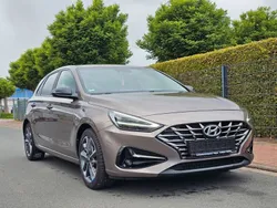 Grau Gebraucht 2021 Hyundai i30 Edition 30+ Limousine | 11.910 €