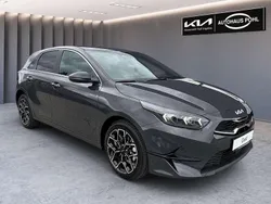 (h8g) pentametal Neu 2025 Kia Ceed 4 Limousine | 28.950 € (Etwas zu teuer)