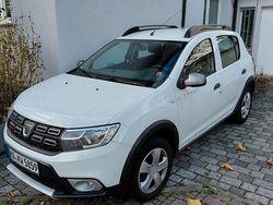 Weiß Gebraucht 2017 Dacia Sandero Prestige Kleinwagen | 7.000 € (Fairer Preis)