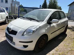 Weiß Gebraucht 2006 Toyota Yaris Sol Limousine | 1.750 € (Guter Preis)