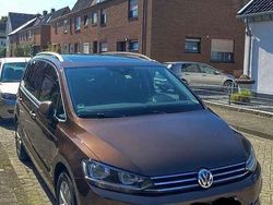 Gebraucht 2017 VW Touran Comfortline Van / Kleinbus | 18.000 €