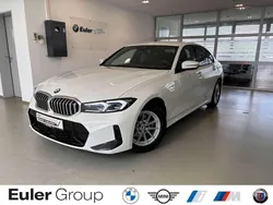 Alpinweiss iii Gebraucht 2024 BMW 320 M Sport Limousine | 39.489 € (Guter Preis)