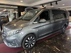 Grau Gebraucht 2022 Mercedes Vito Van / Kleinbus | 34.950 € (Fairer Preis)