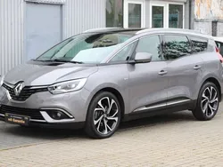 Grau Gebraucht 2017 Renault Scénic IV Bose Edition Van / Kleinbus | 11.980 € (Etwas zu teuer)