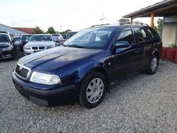 Blau Gebraucht 2004 Skoda Octavia Ambiente Kombi | 350 € (Guter Preis)