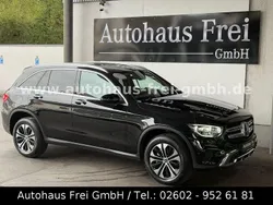 Schwarz Gebraucht 2022 Mercedes GLC220 Luxury SUV | 35.990 € (Superpreis)