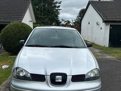 Grau Gebraucht 2004 Seat Arosa Kleinwagen | 1.250 € (Fairer Preis)