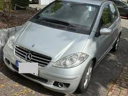 Schwarz Gebraucht 2005 Mercedes A180 Avantgarde Limousine | 1.750 € (Superpreis)
