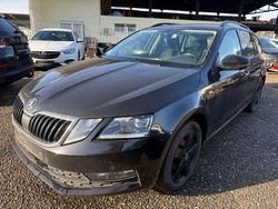 Schwarz Gebraucht 2018 Skoda Octavia Clever Kombi | 7.973 € (Superpreis)