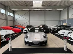 Gtsilber metallic Gebraucht 2020 Porsche 992 Cabrio | 119.989 €