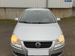 Grau Gebraucht 2009 VW Polo Kleinwagen | 3.800 € (Fairer Preis)