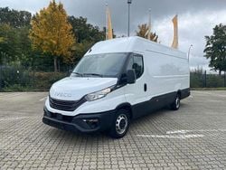 Weiß Gebraucht 2024 Iveco Daily Van | 29.631 € (Guter Preis)