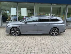 Grau Gebraucht 2024 Peugeot 308 GT Kombi | 28.890 € (Guter Preis)