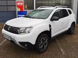 Weiß 0 Gebraucht 2020 Dacia Duster Celebration SUV | 14.499 € (Fairer Preis)