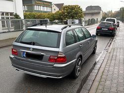 Grau Gebraucht 2004 BMW 330 Kombi | 2.899 € (Superpreis)