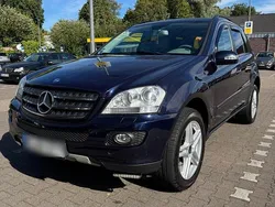 Blau Gebraucht 2007 Mercedes ML320 SUV | 8.600 €