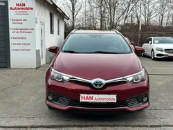 Rot Gebraucht 2017 Toyota Auris Touring Sports Edition-S Kombi | 17.490 € (Fairer Preis)