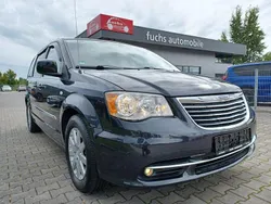 Schwarz Gebraucht 2014 Chrysler Voyager Van / Kleinbus | 14.990 €