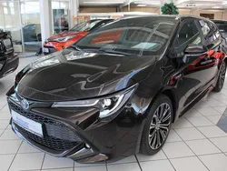 Phantombraun metallic Gebraucht 2022 Toyota Corolla Team Kombi | 24.980 € (Fairer Preis)