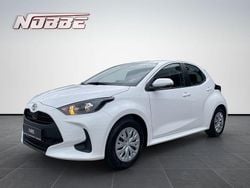 Schneeweiß Gebraucht 2025 Toyota Yaris Hybrid Business Edition Kleinwagen | 23.800 € (Guter Preis)