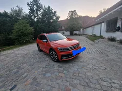 Orange Gebraucht 2019 VW Tiguan Allspace R-line SUV | 29.000 € (Teuer)