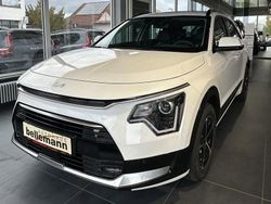Weiß Neu 2025 Kia Niro Vision SUV | 31.650 € (Fairer Preis)