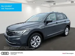 Grau Gebraucht 2022 VW Tiguan Active SUV | 23.950 € (Guter Preis)