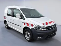 Weiß Gebraucht 2018 VW Caddy Trendline Van / Kleinbus | 21.999 € (Teuer)