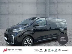 Schwarz Gebraucht 2024 Toyota Proace Verso Team Kombi | 41.960 € (Fairer Preis)